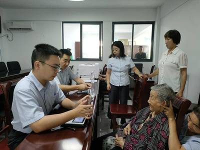 移动柜台进乡村，暖心服务零距离——房县门古寺镇金融信息服务新实践